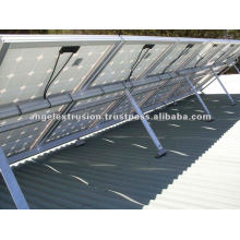 Seção de alumínio para sistema de montagem solar